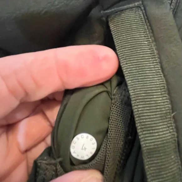 Lululemon Athletica Green Bomber Jacket with Quilted Design - Picture 11 of 13